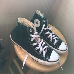 Black High top converse